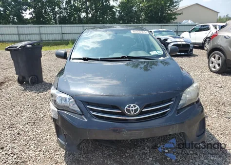 2013 Toyota Corolla Base из США, поврежденный, VIN 2T1BU4EE9DC073856